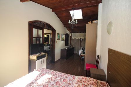 Casa à venda com 220m², 4 quartos e 2 vagas Casa à venda com 220m², 4 quartos e 2 vagasQuarto 3