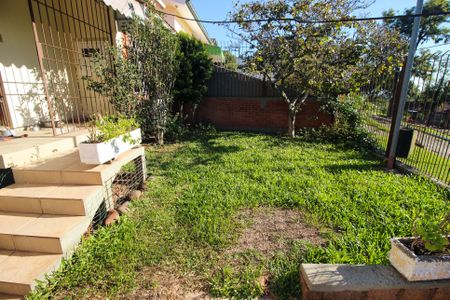 Casa à venda com 220m², 4 quartos e 2 vagas Casa à venda com 220m², 4 quartos e 2 vagasJardim