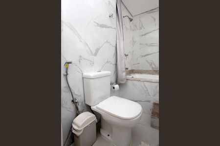 Casa à venda com 300m², 5 quartos e 5 vagasBanheiro Quarto 3 Suíte