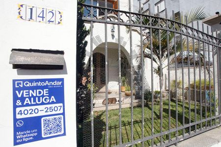 Casa à venda com 300m², 5 quartos e 5 vagasPlaquinha