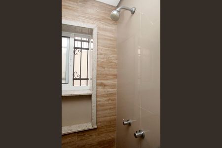 Casa à venda com 300m², 5 quartos e 5 vagasBanheiro 4