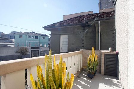 Casa à venda com 300m², 5 quartos e 5 vagasQuarto 3 Suíte Detalhe Sacada