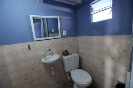 Casa à venda com 138m², 2 quartos e 1 vagaLavabo