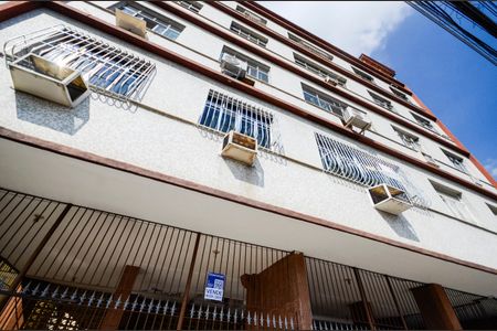 Apartamento à venda com 59m², 2 quartos e 1 vagaFachada
