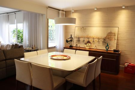 Apartamento à venda com 210m², 3 quartos e 2 vagasSala de Jantar