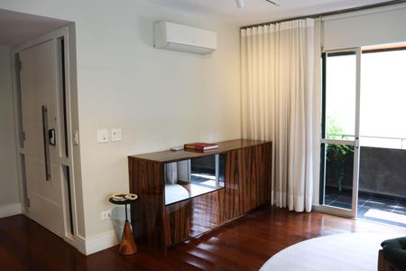 Apartamento à venda com 210m², 3 quartos e 2 vagasSala