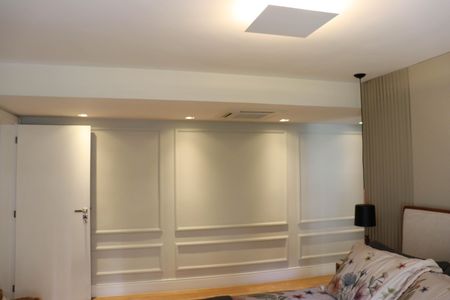 Apartamento à venda com 210m², 3 quartos e 2 vagasSuíte 2