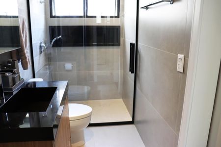 Apartamento à venda com 210m², 3 quartos e 2 vagasBanheiro da Suíte 1