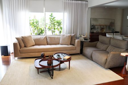 Apartamento à venda com 210m², 3 quartos e 2 vagasSala