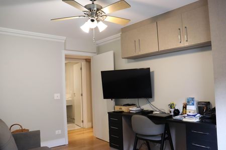 Apartamento à venda com 210m², 3 quartos e 2 vagasQuarto 1