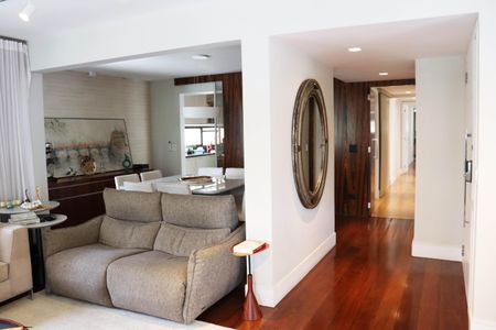 Apartamento à venda com 210m², 3 quartos e 2 vagasSala