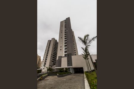 Apartamento à venda com 42m², 2 quartos e 1 vaga Apartamento à venda com 42m², 2 quartos e 1 vagaFachada