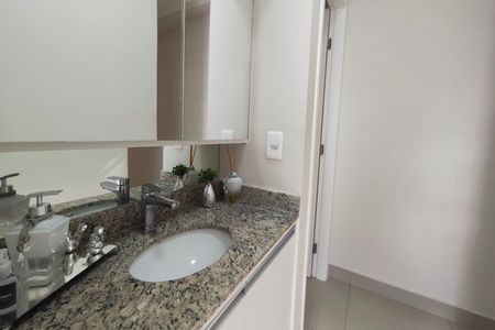 Apartamento à venda com 51m², 2 quartos e 1 vaga Apartamento à venda com 51m², 2 quartos e 1 vagaBanheiro