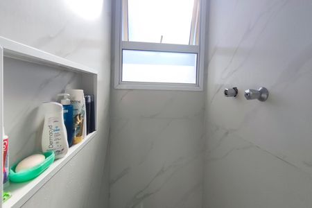 Apartamento à venda com 51m², 2 quartos e 1 vaga Apartamento à venda com 51m², 2 quartos e 1 vagaBanheiro