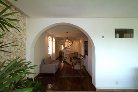 Apartamento à venda com 150m², 5 quartos e 2 vagas Apartamento à venda com 150m², 5 quartos e 2 vagasVaranda da Sala