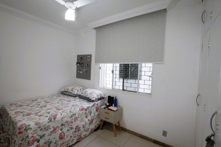 Apartamento à venda com 150m², 5 quartos e 2 vagasQuarto 2