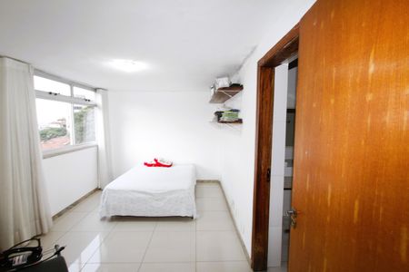 Apartamento à venda com 150m², 5 quartos e 2 vagasSuíte 2