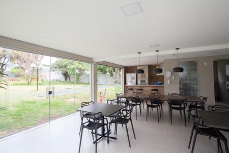 Apartamento à venda com 67m², 3 quartos e 2 vagas Apartamento à venda com 67m², 3 quartos e 2 vagasÁrea comum - Salão de festas