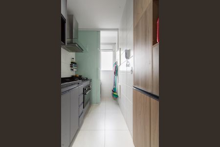 Apartamento à venda com 67m², 3 quartos e 2 vagas Apartamento à venda com 67m², 3 quartos e 2 vagasCozinha e Área de Serviço