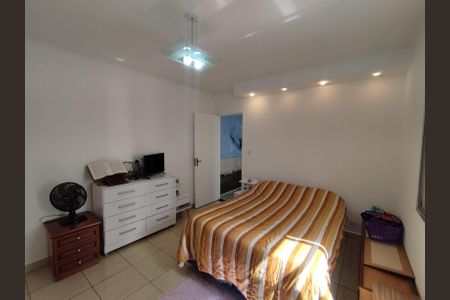 Casa à venda com 94m², 2 quartos e 2 vagas Casa à venda com 94m², 2 quartos e 2 vagasSuíte