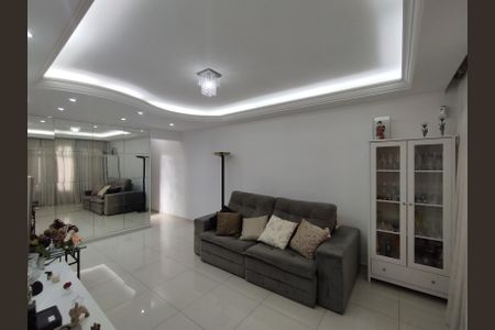 Casa à venda com 94m², 2 quartos e 2 vagas Casa à venda com 94m², 2 quartos e 2 vagasSala