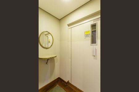 Apartamento para alugar com 154m², 3 quartos e 2 vagas Apartamento para alugar com 154m², 3 quartos e 2 vagasHall de entrada