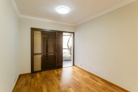 Apartamento para alugar com 154m², 3 quartos e 2 vagas Apartamento para alugar com 154m², 3 quartos e 2 vagasSuíte