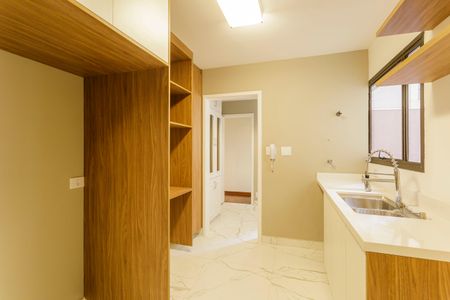 Apartamento para alugar com 154m², 3 quartos e 2 vagas Apartamento para alugar com 154m², 3 quartos e 2 vagasCozinha