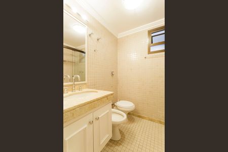 Apartamento para alugar com 154m², 3 quartos e 2 vagas Apartamento para alugar com 154m², 3 quartos e 2 vagasBanheiro Social