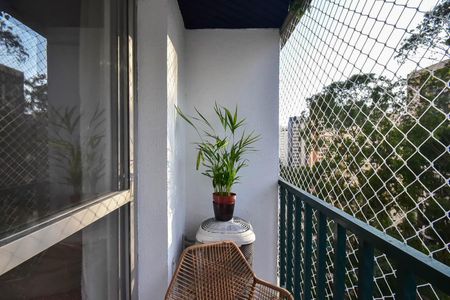 Apartamento à venda com 70m², 2 quartos e 1 vaga Apartamento à venda com 70m², 2 quartos e 1 vagaVaranda