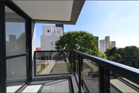 Apartamento à venda com 98m², 3 quartos e 2 vagas Apartamento à venda com 98m², 3 quartos e 2 vagasVaranda da Sala
