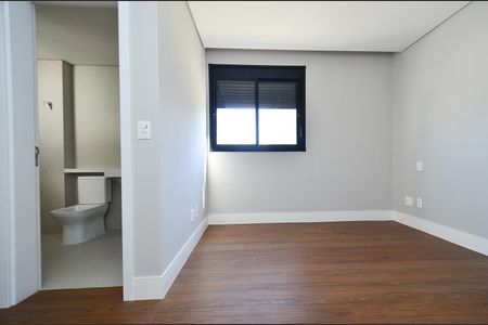 Apartamento à venda com 98m², 3 quartos e 2 vagas Apartamento à venda com 98m², 3 quartos e 2 vagasSuíte