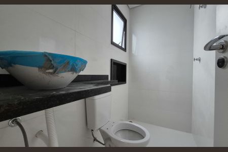 Apartamento à venda com 100m², 2 quartos e 1 vaga Apartamento à venda com 100m², 2 quartos e 1 vagaBanheiro