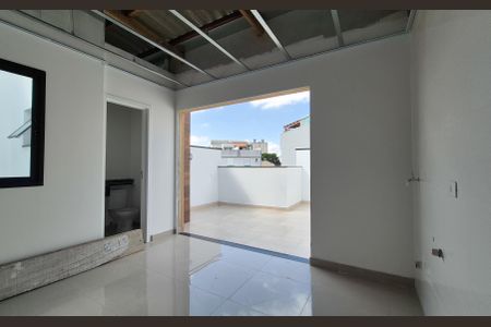 Apartamento à venda com 100m², 2 quartos e 1 vaga Apartamento à venda com 100m², 2 quartos e 1 vagaLavanderia