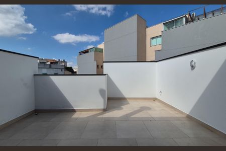 Apartamento à venda com 100m², 2 quartos e 1 vaga Apartamento à venda com 100m², 2 quartos e 1 vagaCobertura