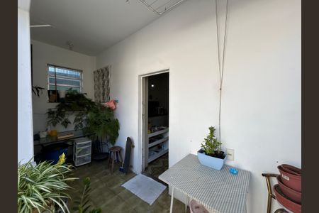 Casa à venda com 320m², 6 quartos e 3 vagasVaranda dos fundos