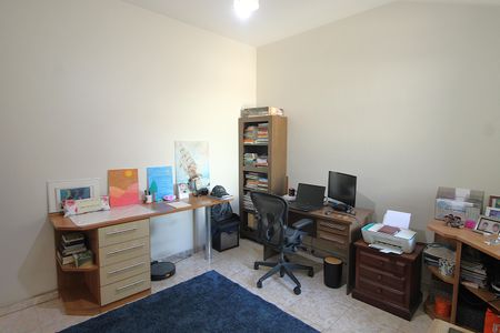 Casa à venda com 320m², 6 quartos e 3 vagasQuarto 2