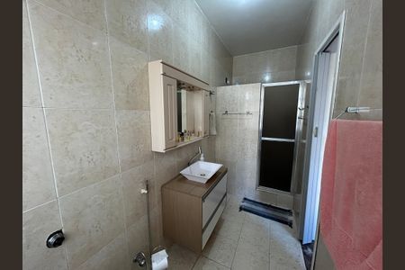 Casa à venda com 320m², 6 quartos e 3 vagasBanheiro da Suíte