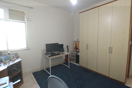 Casa à venda com 320m², 6 quartos e 3 vagasQuarto 2