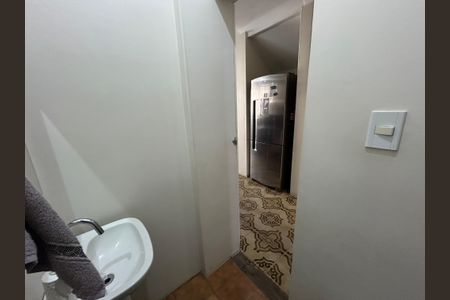 Casa à venda com 320m², 6 quartos e 3 vagasLavabo