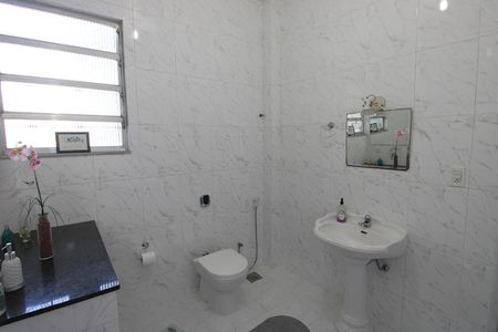 Casa à venda com 320m², 6 quartos e 3 vagasBanheiro