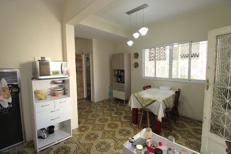 Casa à venda com 320m², 6 quartos e 3 vagasCozinha