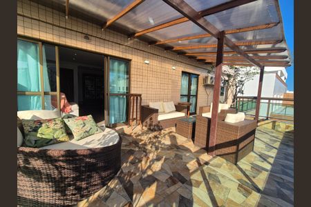 Apartamento à venda com 257m², 3 quartos e 3 vagas Apartamento à venda com 257m², 3 quartos e 3 vagasVaranda