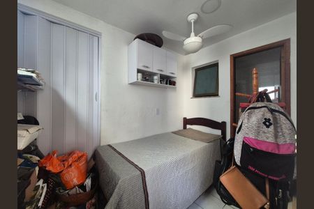 Apartamento à venda com 257m², 3 quartos e 3 vagas Apartamento à venda com 257m², 3 quartos e 3 vagasQuarto de Serviço