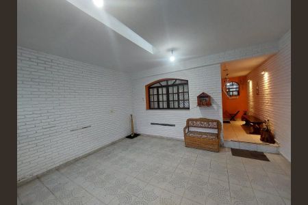 Casa à venda com 100m², 2 quartos e 1 vaga Casa à venda com 100m², 2 quartos e 1 vagaGaragem