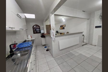 Casa à venda com 100m², 2 quartos e 1 vaga Casa à venda com 100m², 2 quartos e 1 vagaCozinha