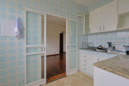 Apartamento à venda com 98m², 3 quartos e 1 vaga Apartamento à venda com 98m², 3 quartos e 1 vagaCozinha