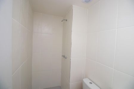 Casa de condomínio à venda com 60m², 2 quartos e 1 vaga Casa de condomínio à venda com 60m², 2 quartos e 1 vagaBanheiro social