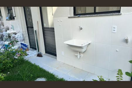 Casa de condomínio à venda com 60m², 2 quartos e 1 vaga Casa de condomínio à venda com 60m², 2 quartos e 1 vagaÁrea de Serviço