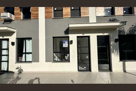 Casa de condomínio à venda com 60m², 2 quartos e 1 vaga Casa de condomínio à venda com 60m², 2 quartos e 1 vagaPlaquinha